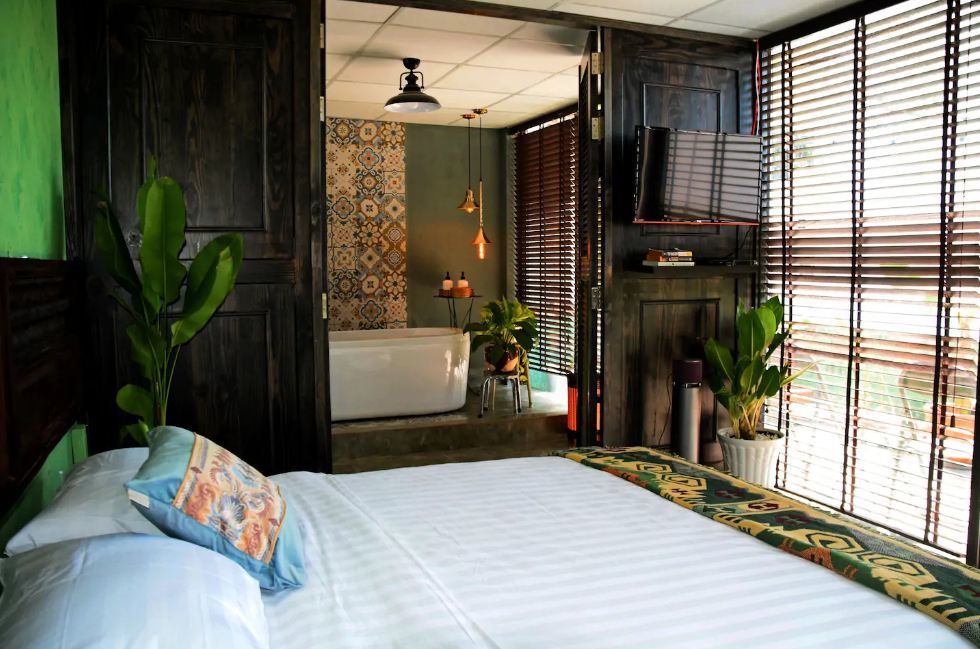 where to stay in Ho Chi Minh
