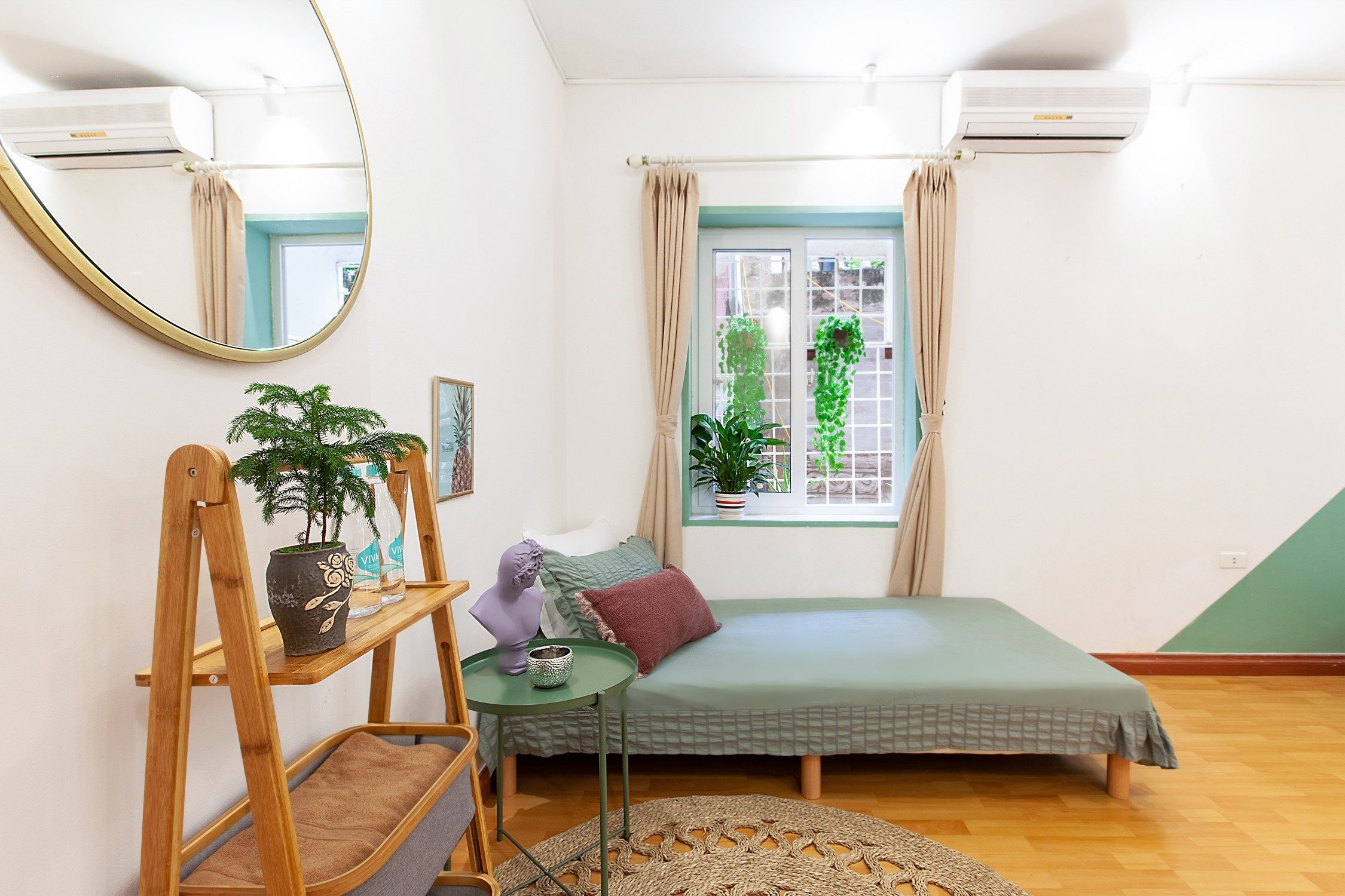 where to stay in Hanoi