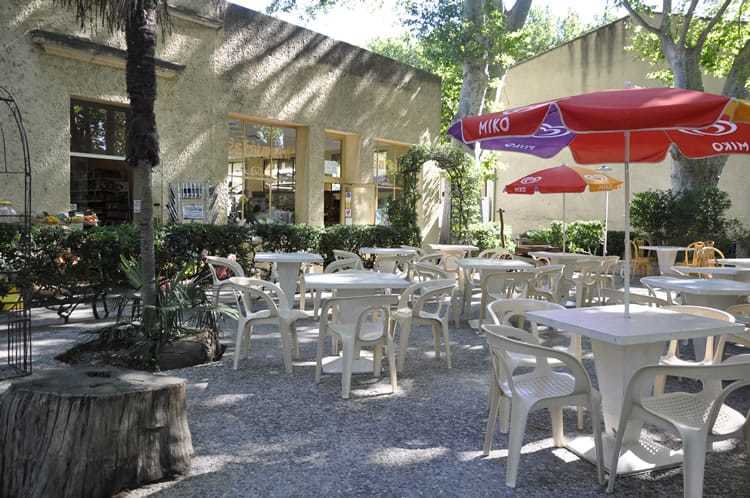 Auberge Bagatelle best hostels in Avignon