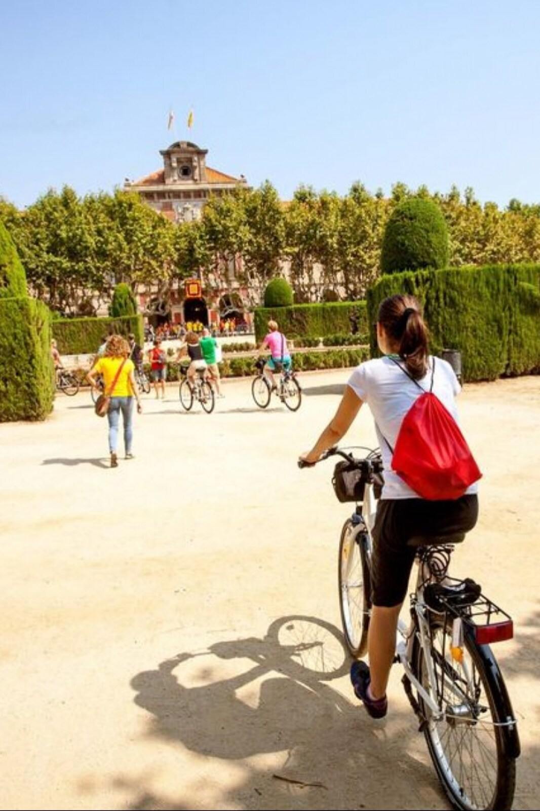 Head on a bike tour