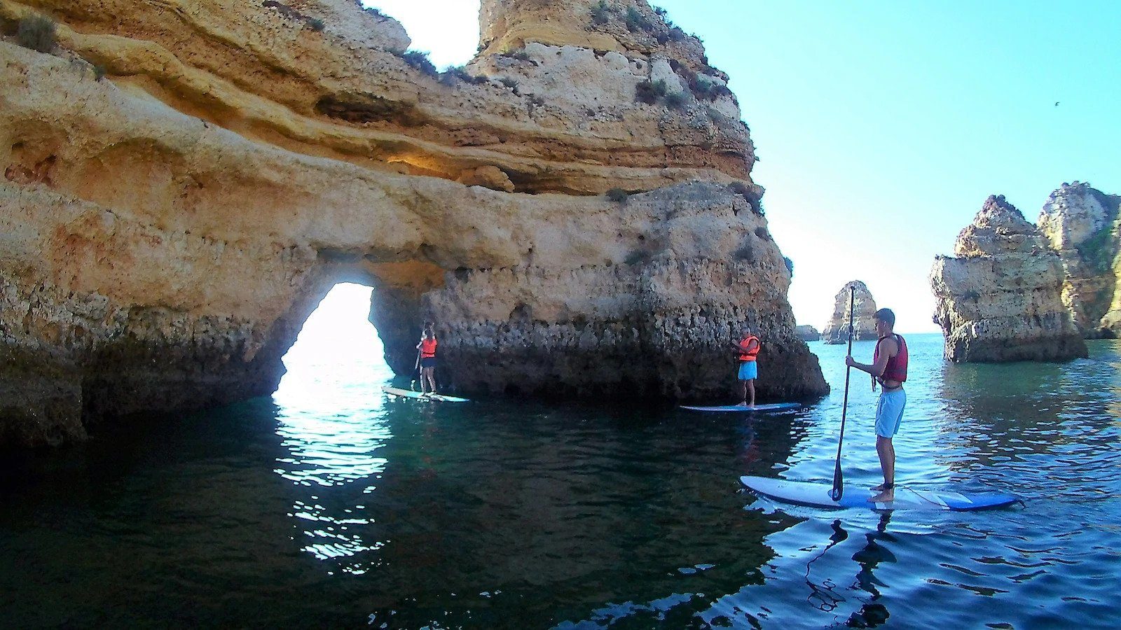 Stand up paddleboarding tours