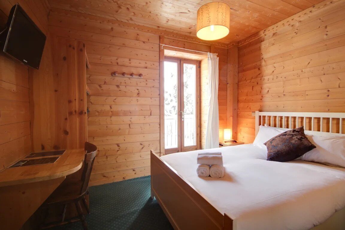 Best Hostel for Digital Nomads in Chamonix The Vert Hotel