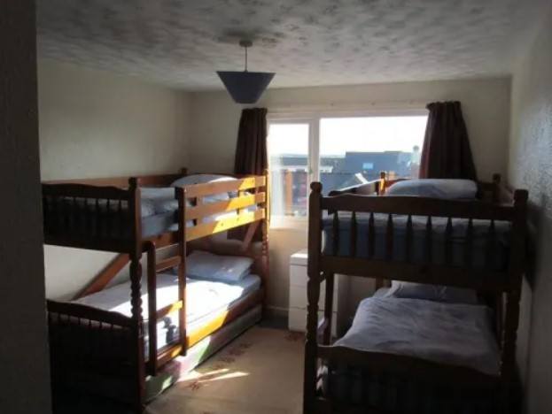 Breakers Guesthouse best hostel in Newquay