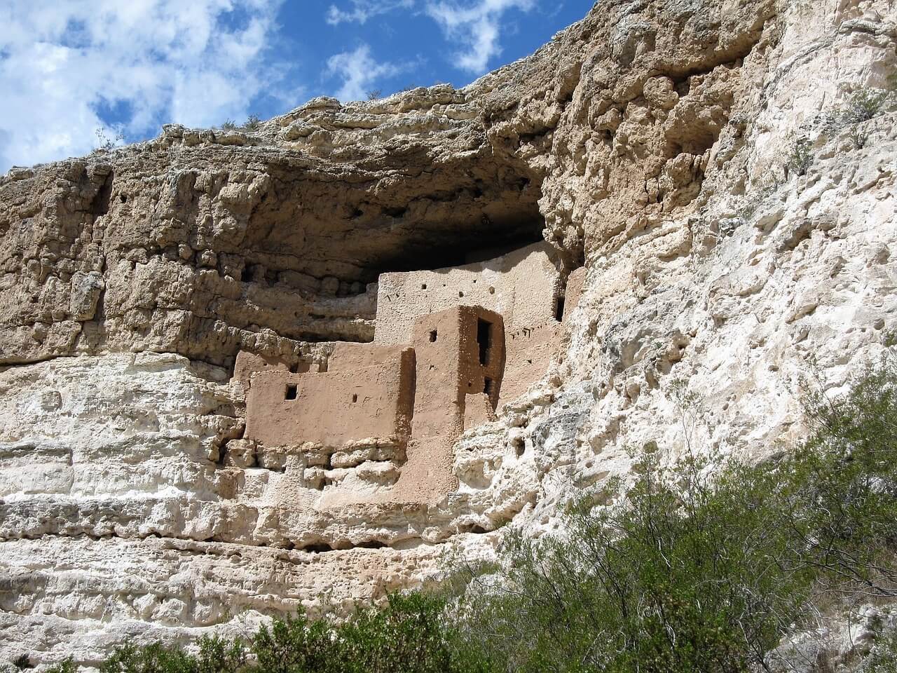 Montezuma Castle National Monument