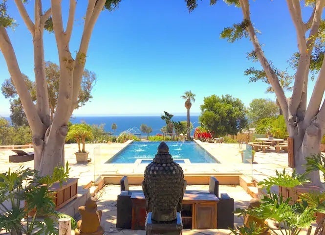 Six Acre estate with infinity pool, Malibu, California
