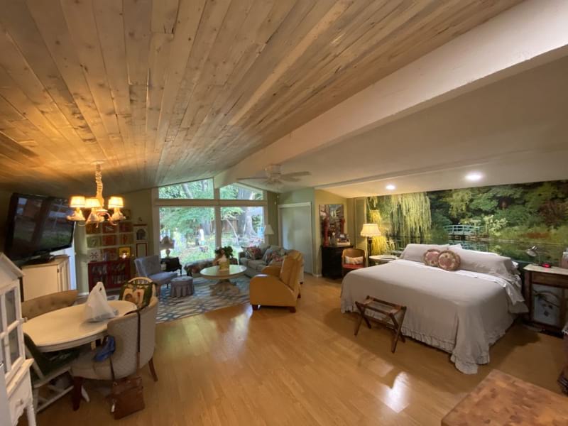 Charming Garden House in Quiet Location