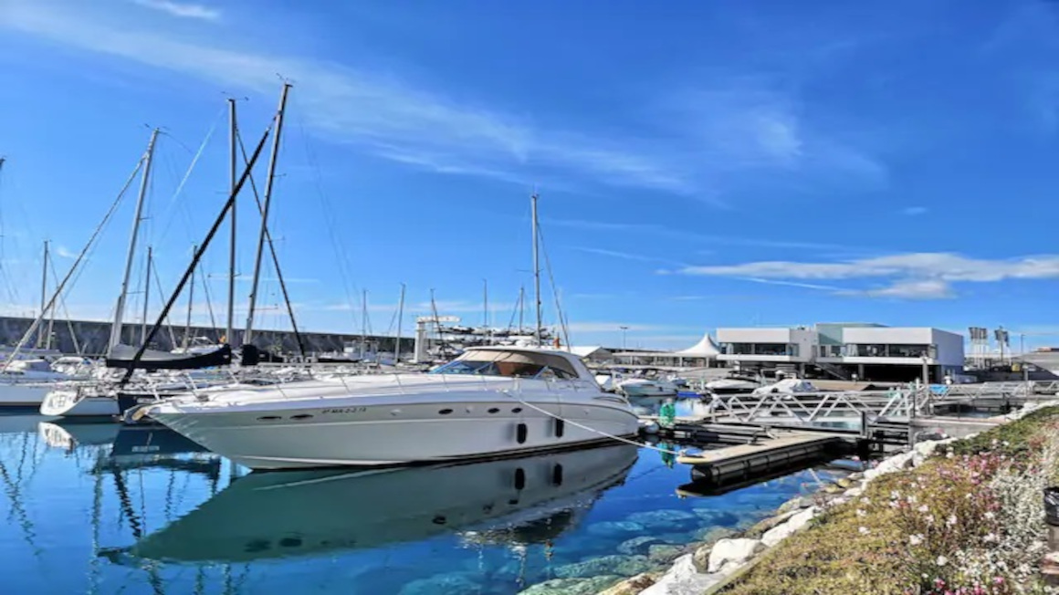 Beautiful Yacht in Malaga City, Malaga