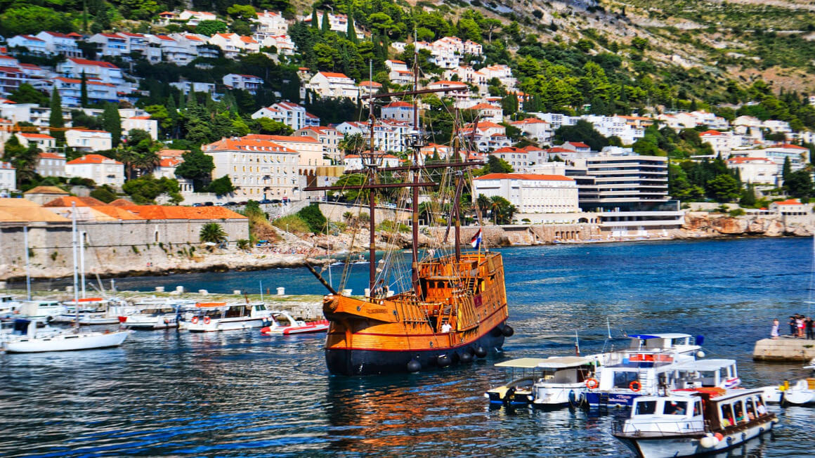 Dubrovnik-boat