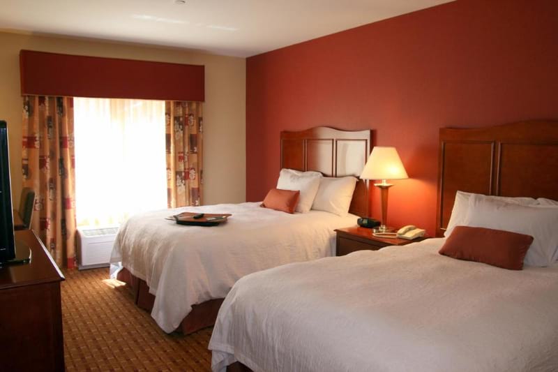 Hampton Inn and Suites Redwoods