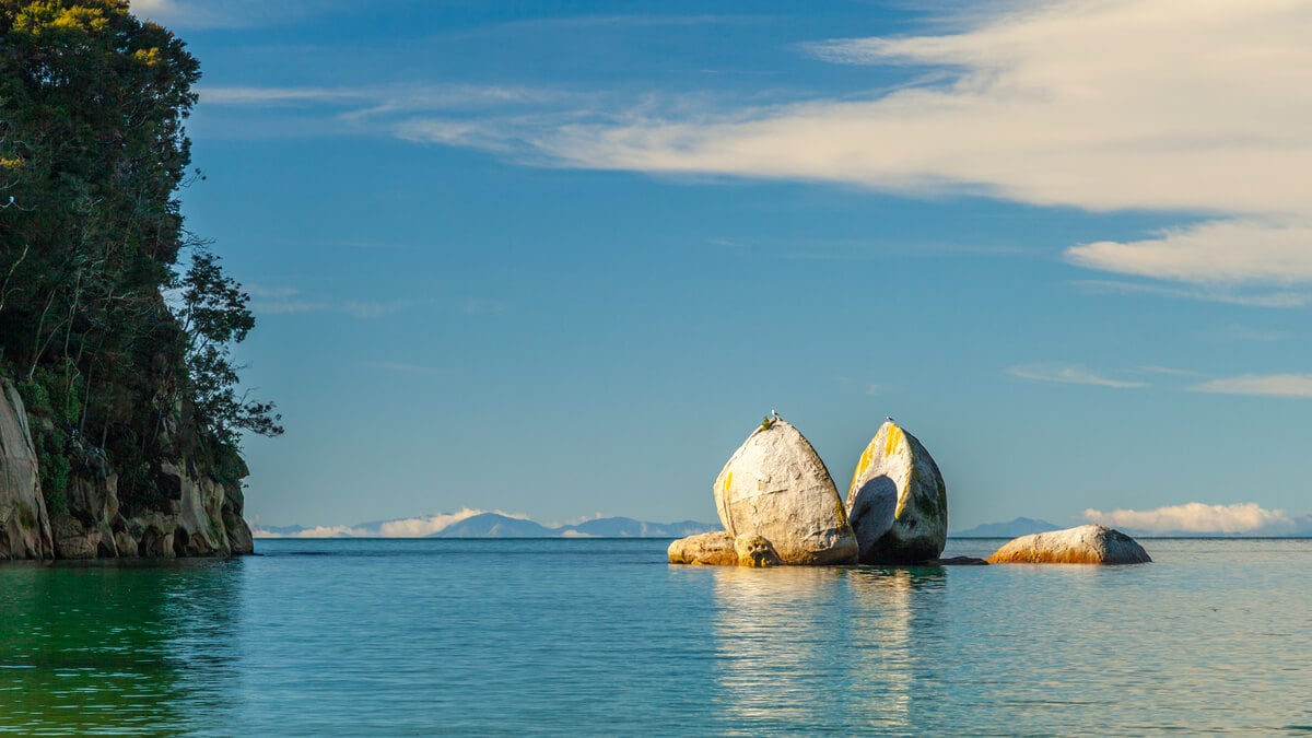 Split Rock Apple, Abel Tasman National Park - popular place to go while road tripping through South Island