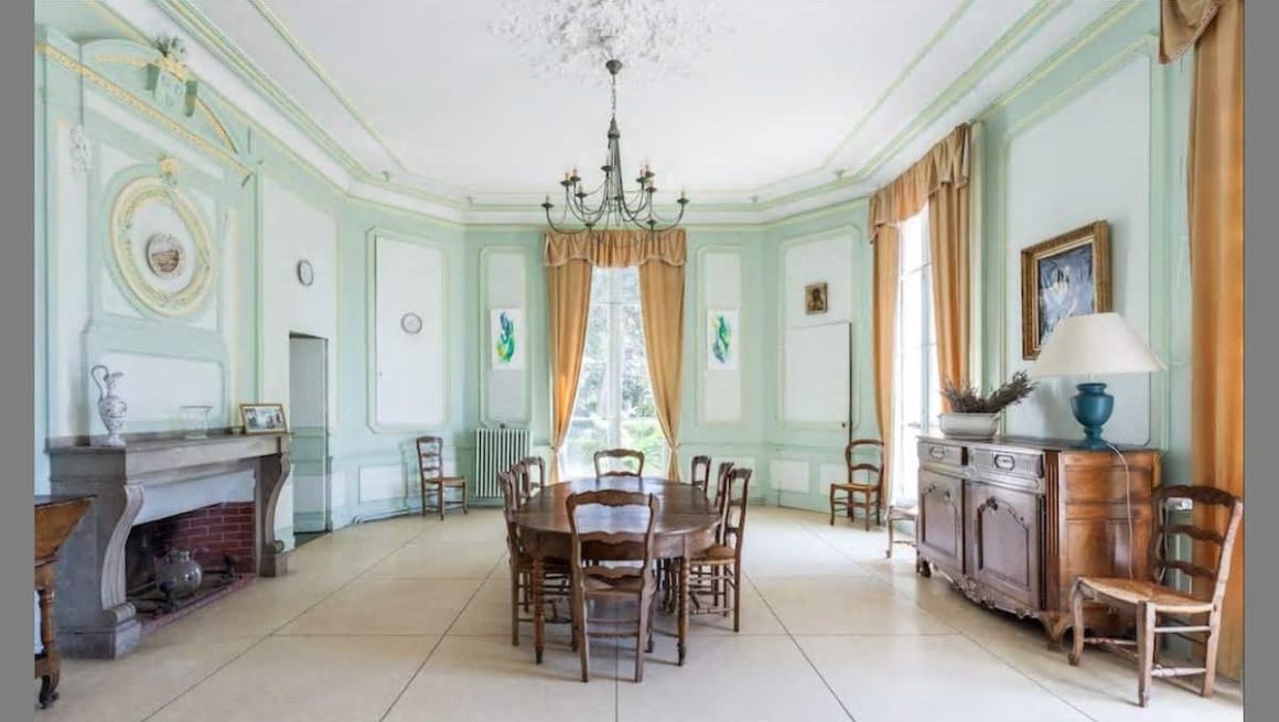 Apartment in a Chateau Montpellier