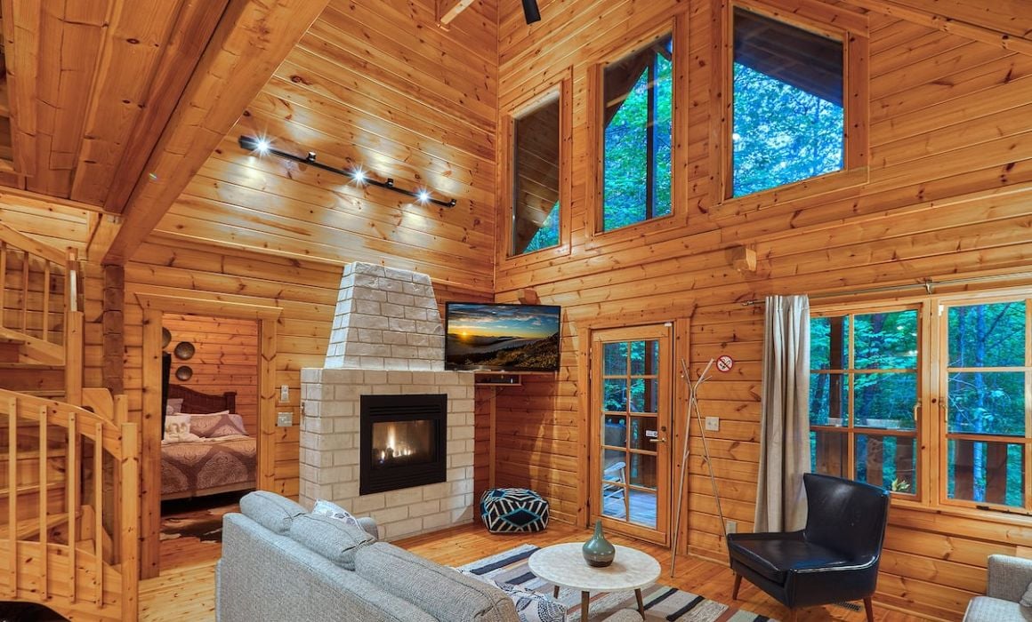 Elegant Cabin near Dollywood Pigeon Forge