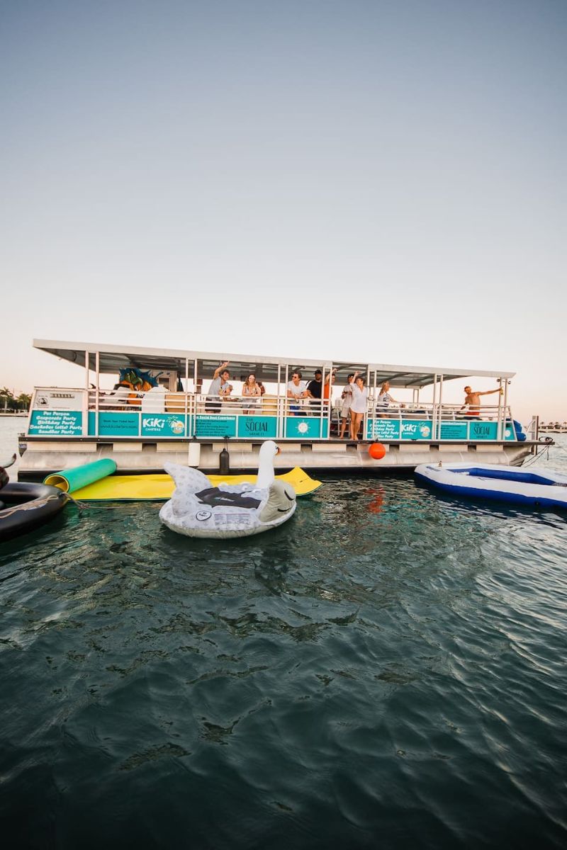 Explore Miami and Unwind on our Fun Boat Miami Beach