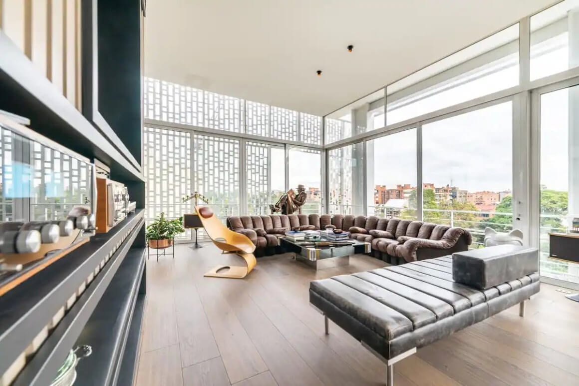 Modern Apartment w/ Hot Tub