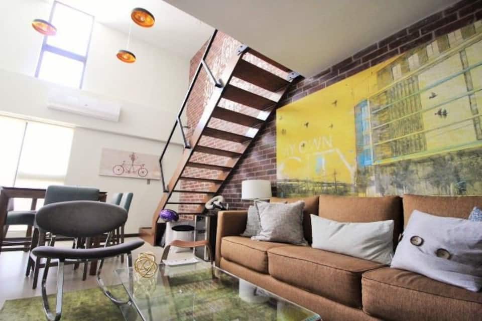 Trendy Two Storey Apartment Monterrey