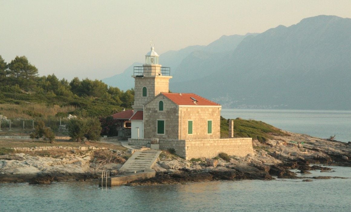 Why Stay in an Airbnb Hvar