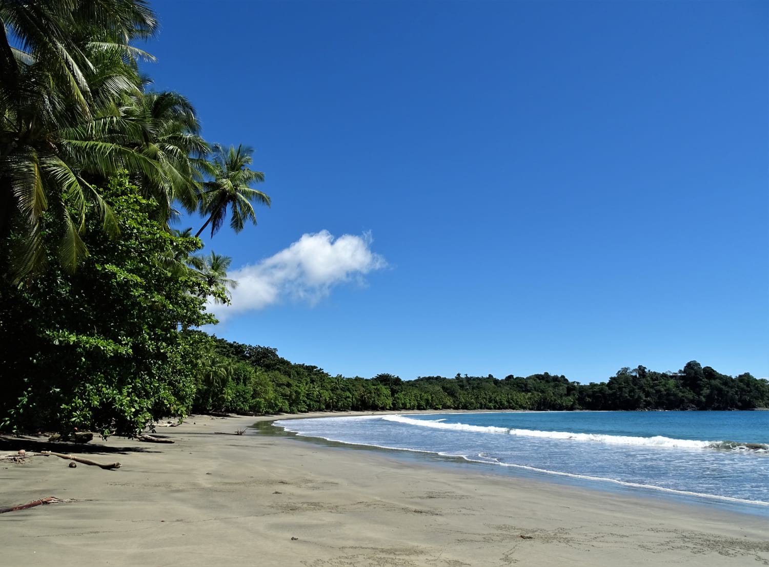 hidden beach in panama