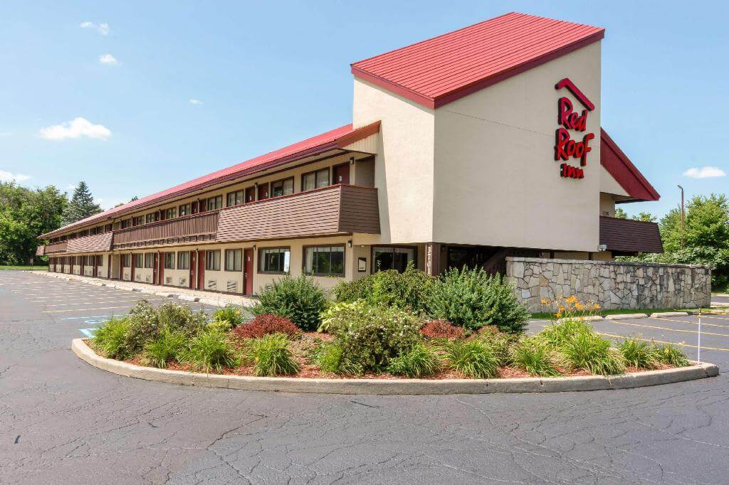 Red Roof Inn - the last resort budget hotel chain in the USA