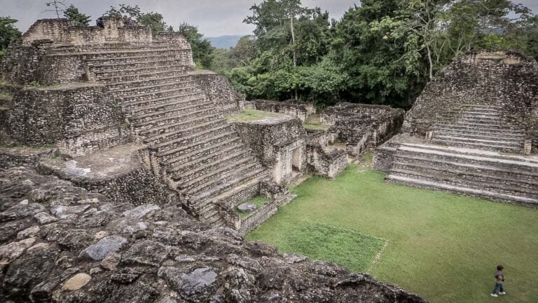 The 17 COOLEST Hostels in BELIZE (Where are they?)