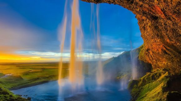 Can Americans travel to Iceland