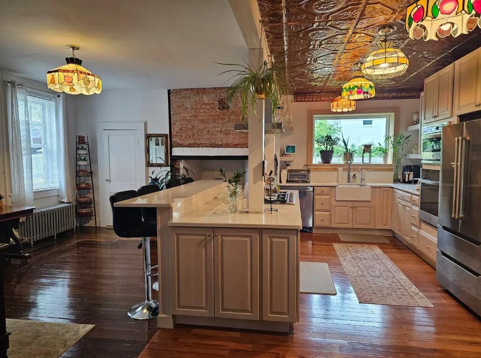 Luxury 4 BDR Home