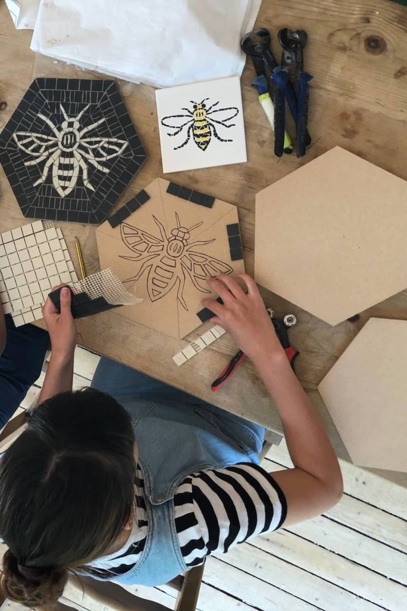 Make a Manchester Bee Mosaic