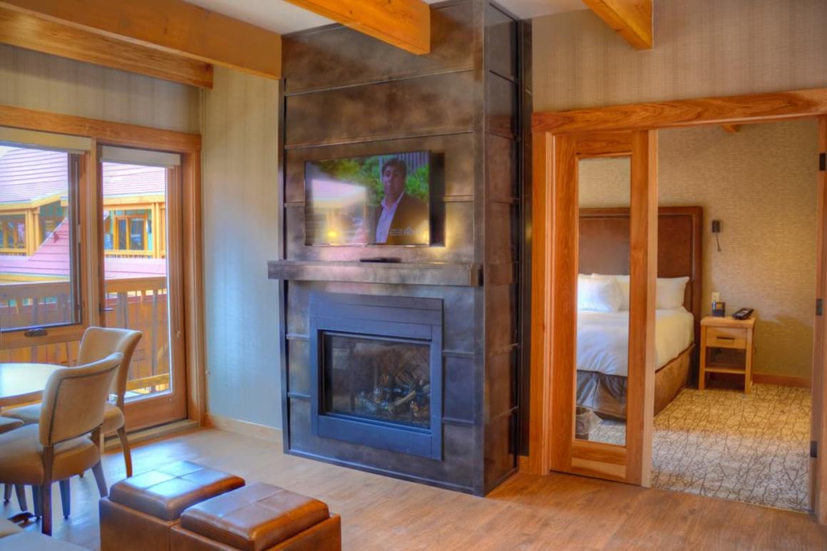 Moose Hotel and Suites Lake Louise Canada