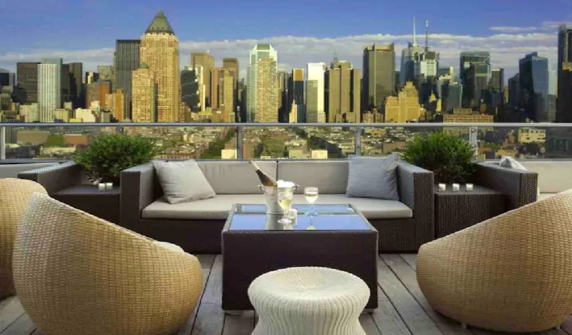 Apartment with Amazing Rooftop Manhattan