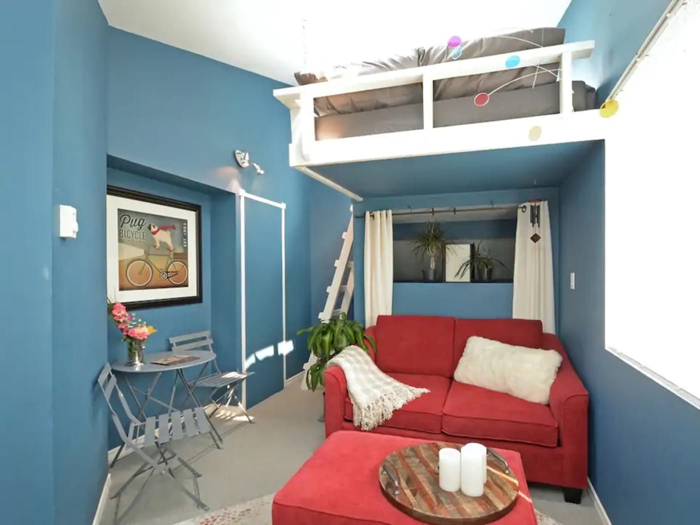 Perfect Airbnb for Digital Nomads – Private room skylight loft