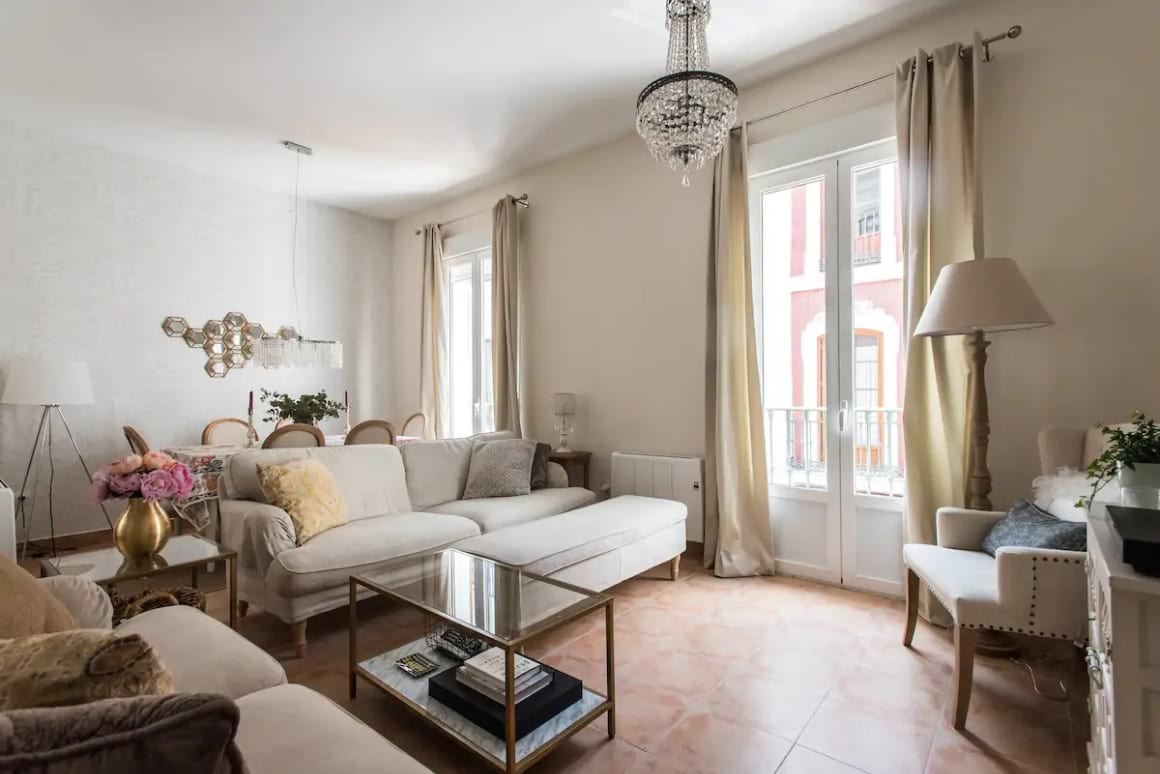 Eight person apartment near Cathedral, Sevilla