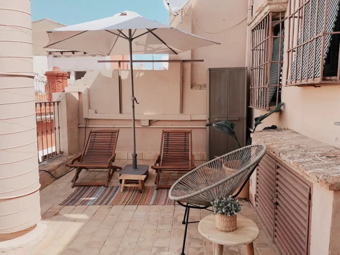 Luxurious Studio opposite Cathedral, Sevilla