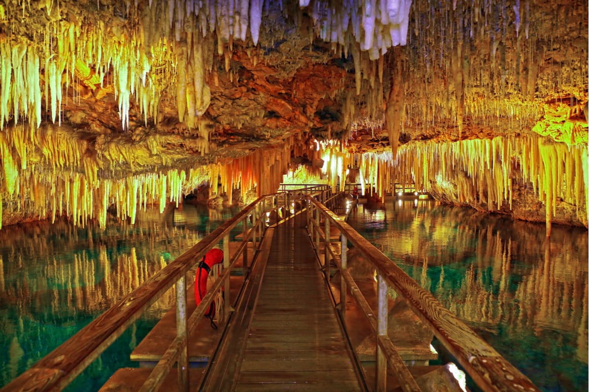 Can Americans travel to Bermuda