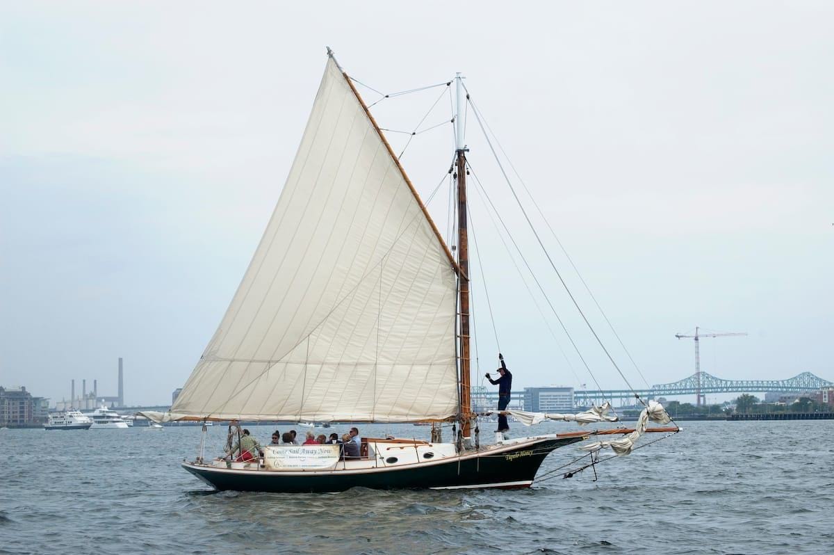 Traditional Sailing Adventure, Boston