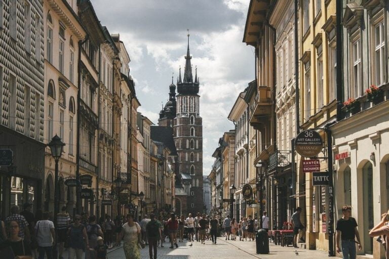 Best Hostels in Poland | 15 AMAZING Places to Stay