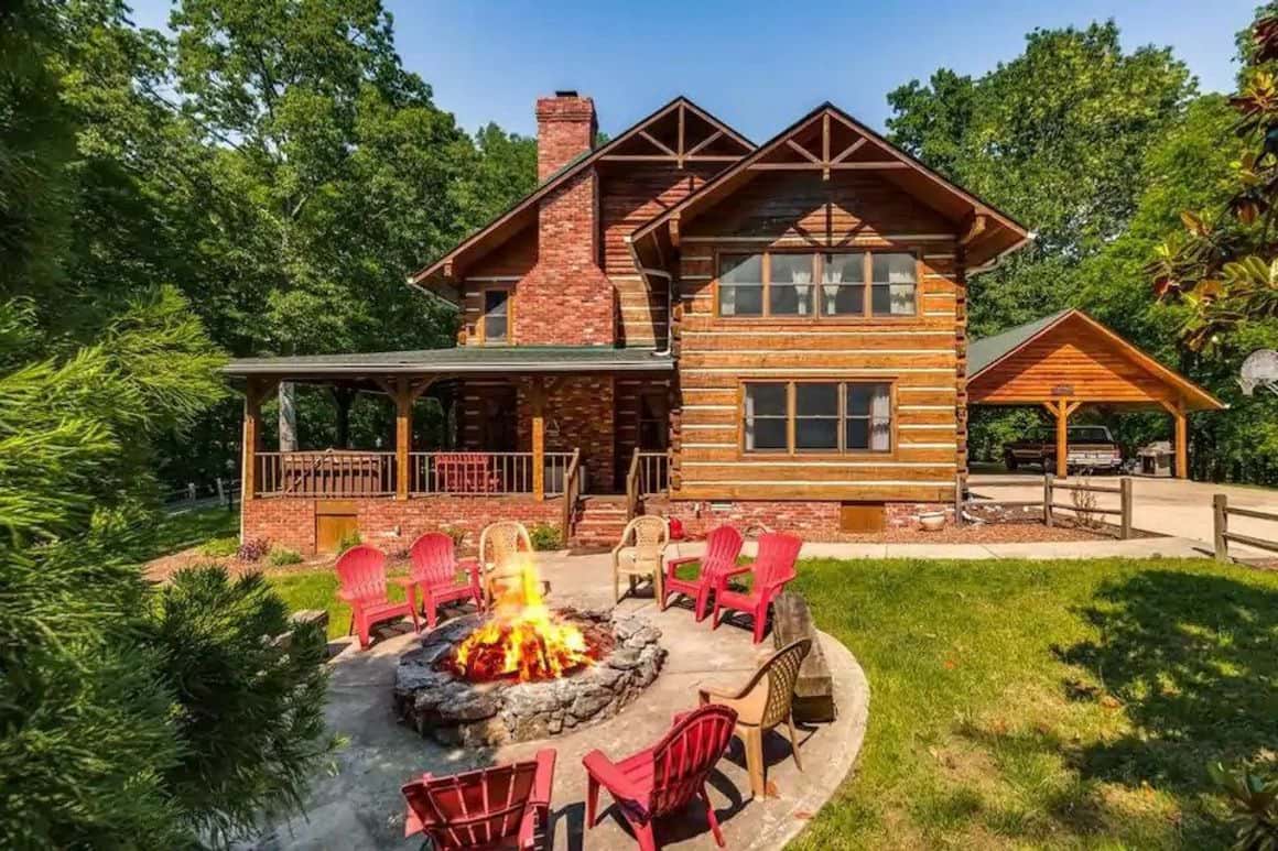Stunning Woodland Cabin near Nashville
