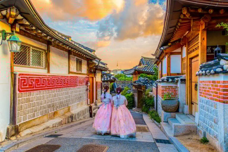 Backpacking South Korea (INDEPTH 2024 Travel Guide)