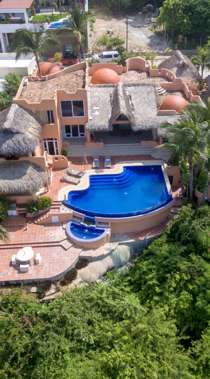 Luxurious Oceanfront Villa, Puerto Escondido