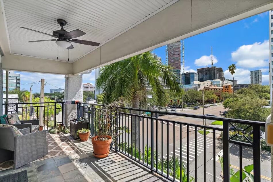 Downtown Apartment