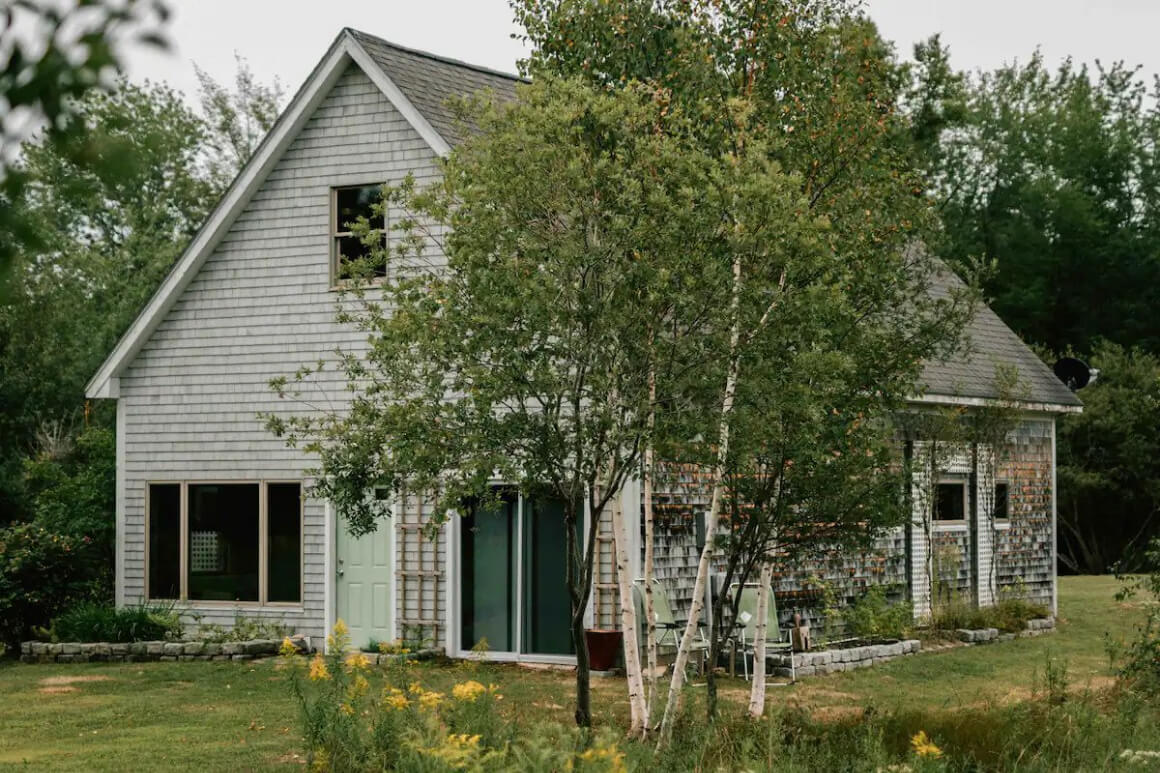 Modern home minutes from Downtown