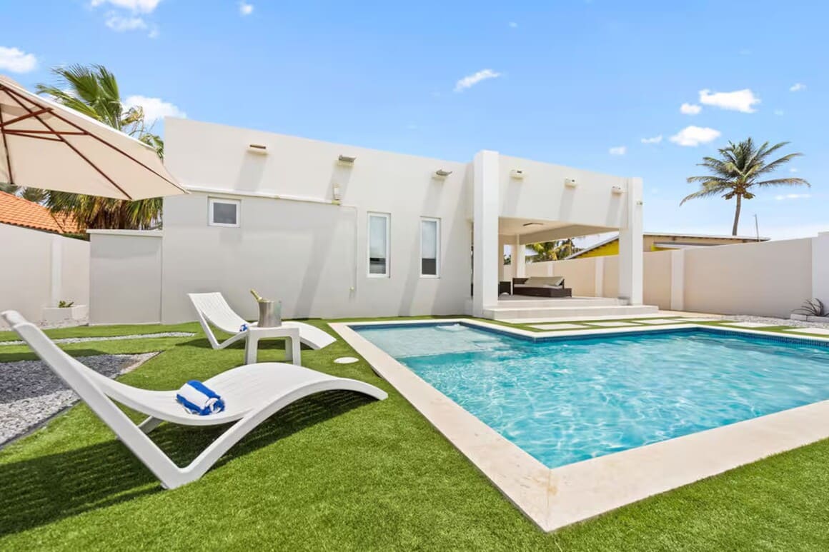 Luxury Villa Steps 2 Palm Beach