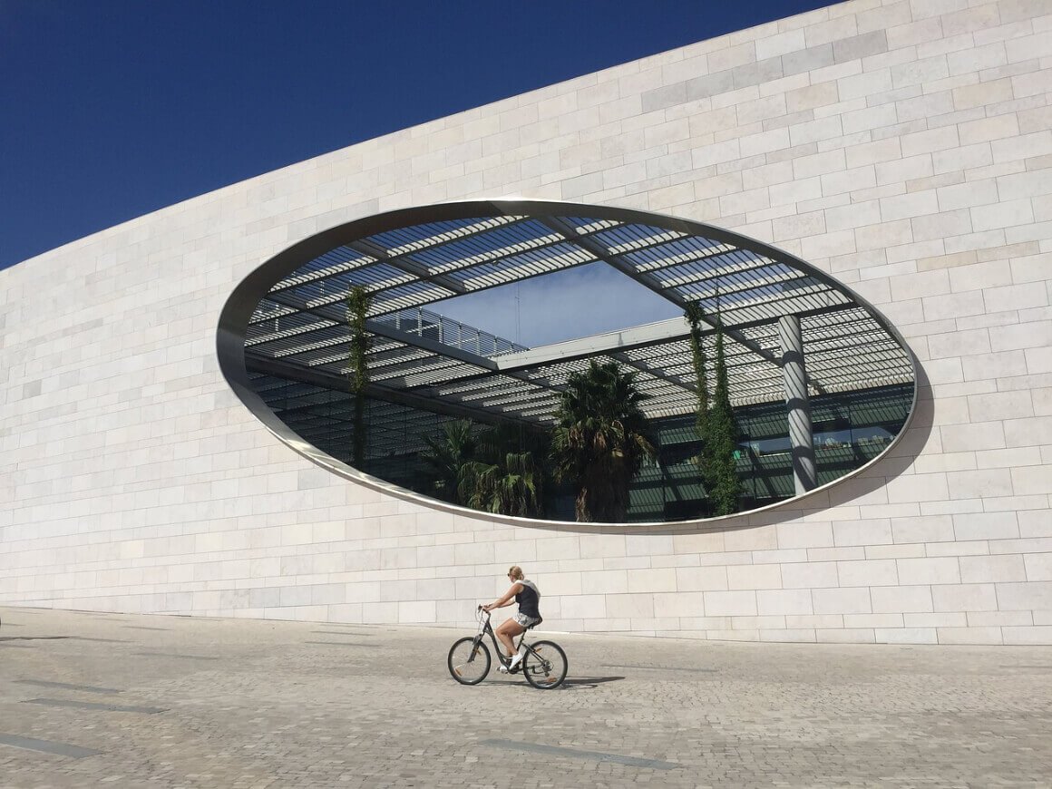 renting a bike in Lisbon