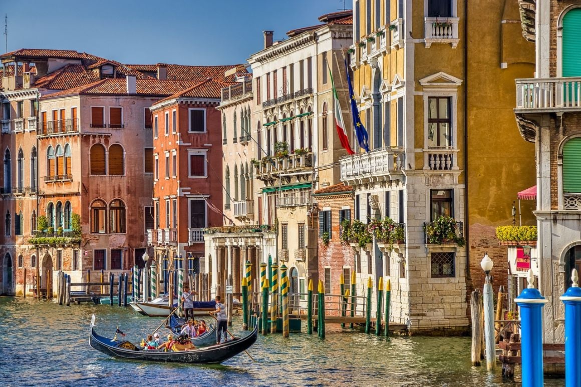 is Venice expensive to visit