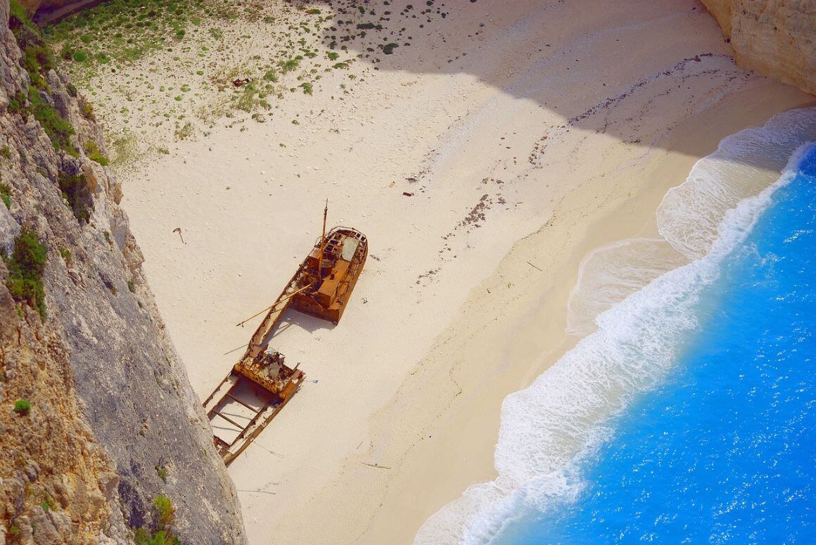 Shipwreck Beach Cruise