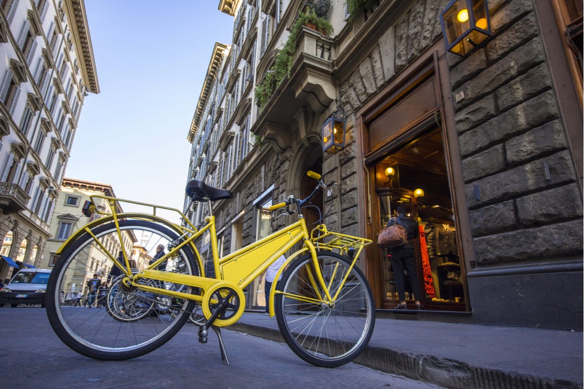 renting a bike in Venice