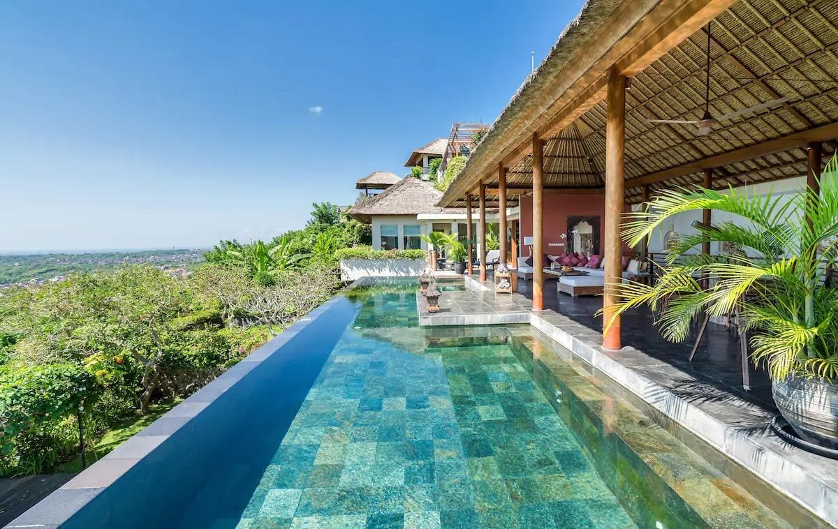 Villa Longhouse in Jimbaran