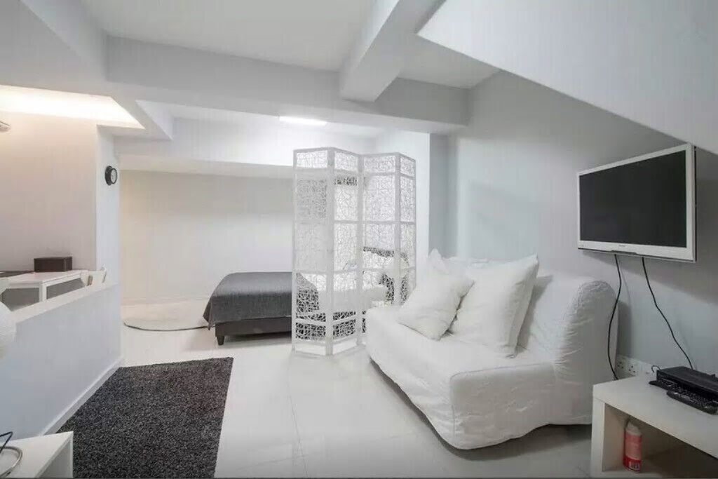 Modern Studio near MRT