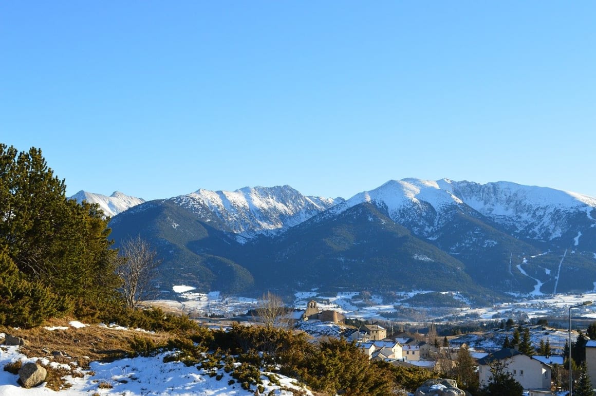 Orri de Planes Trailside Eco-lodge France