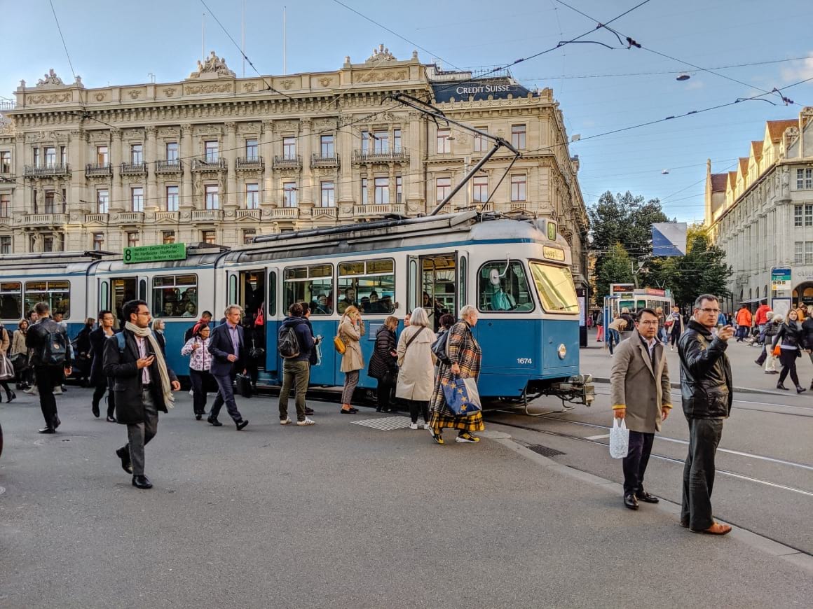 Where to Stay in Zurich Bahnhofstrasse 