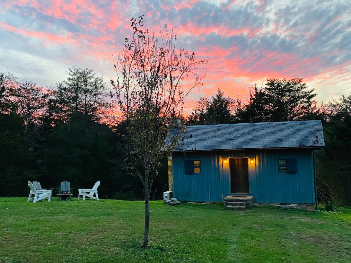 Enchanting Tiny House on Peaceful Farm