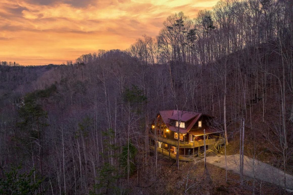 CedarPalace Cabin, Kentucky